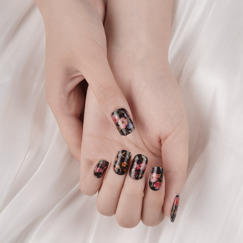 Midnight Garden Gel Nail Sticker